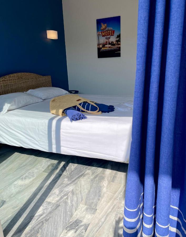Amerique Hotel Palavas - Piscine - Plage Екстериор снимка