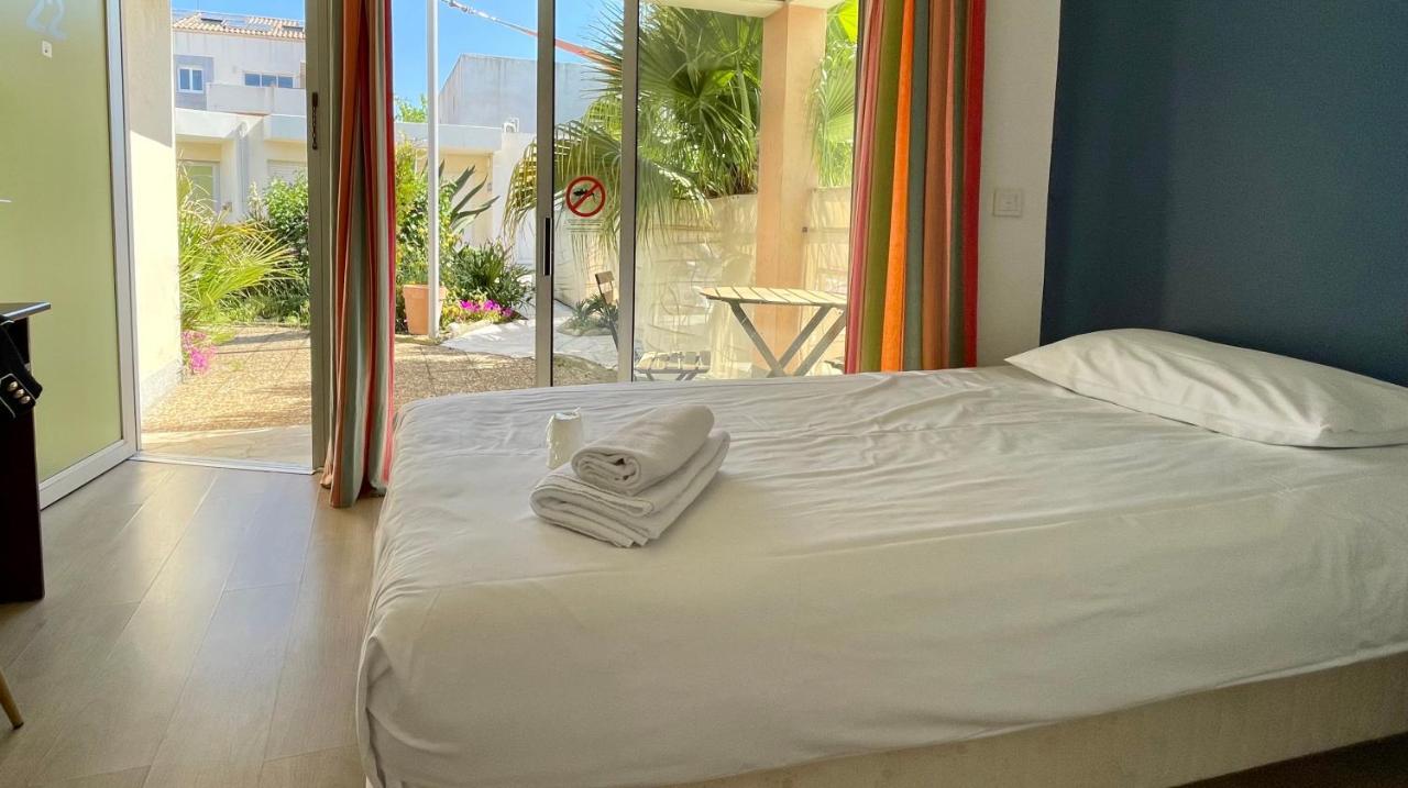 Amerique Hotel Palavas - Piscine - Plage Екстериор снимка