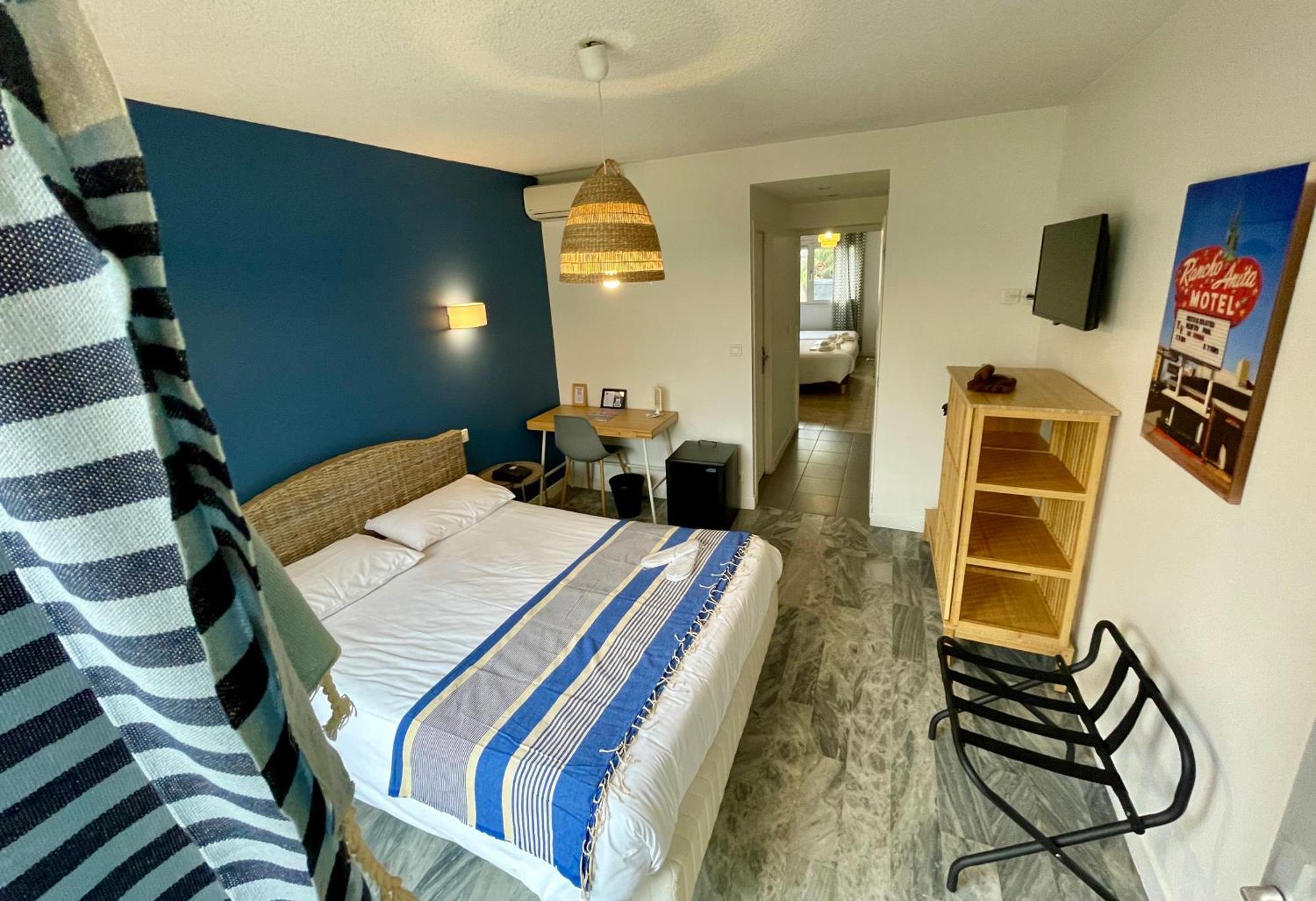 Amerique Hotel Palavas - Piscine - Plage Екстериор снимка