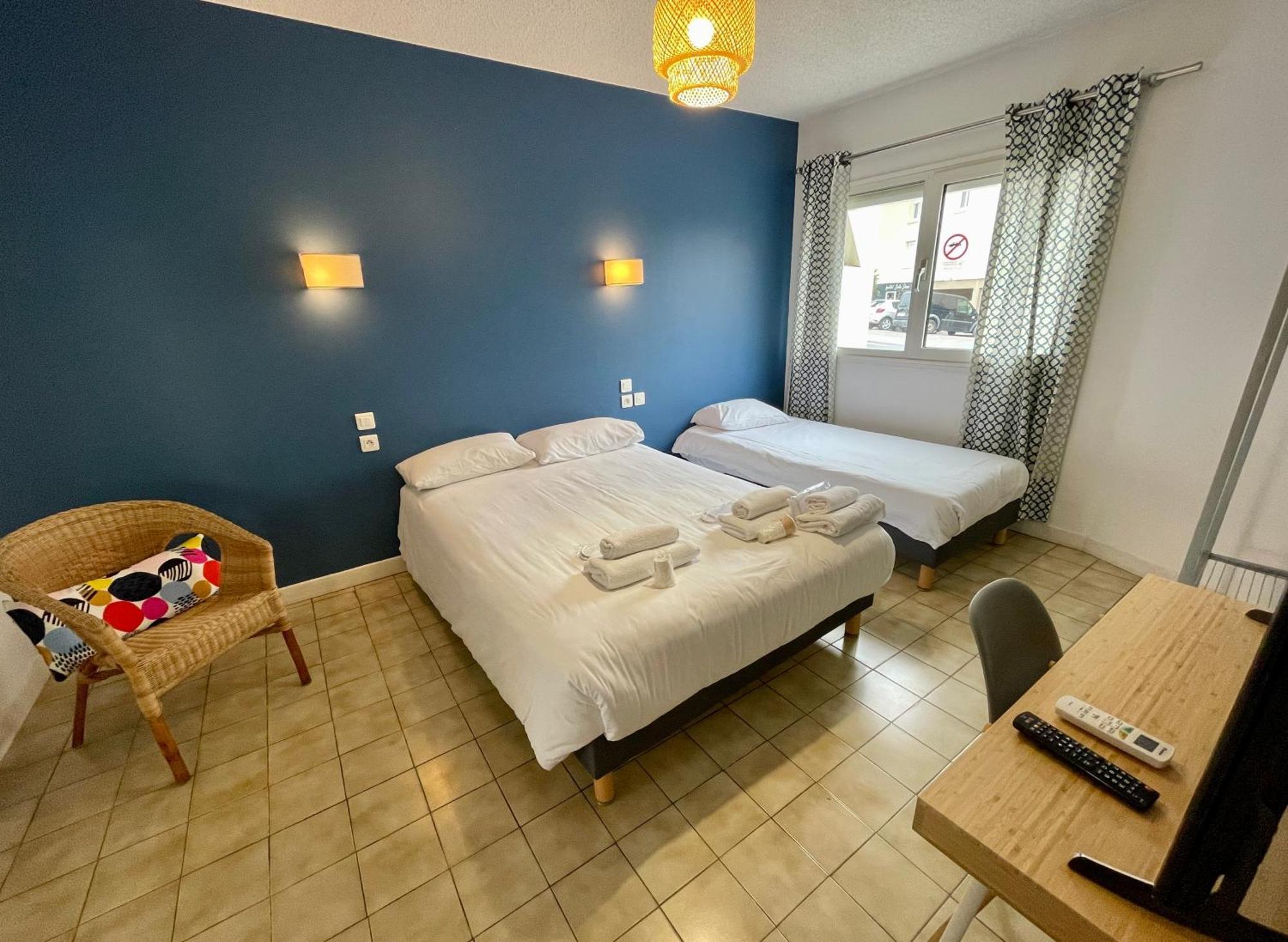Amerique Hotel Palavas - Piscine - Plage Екстериор снимка